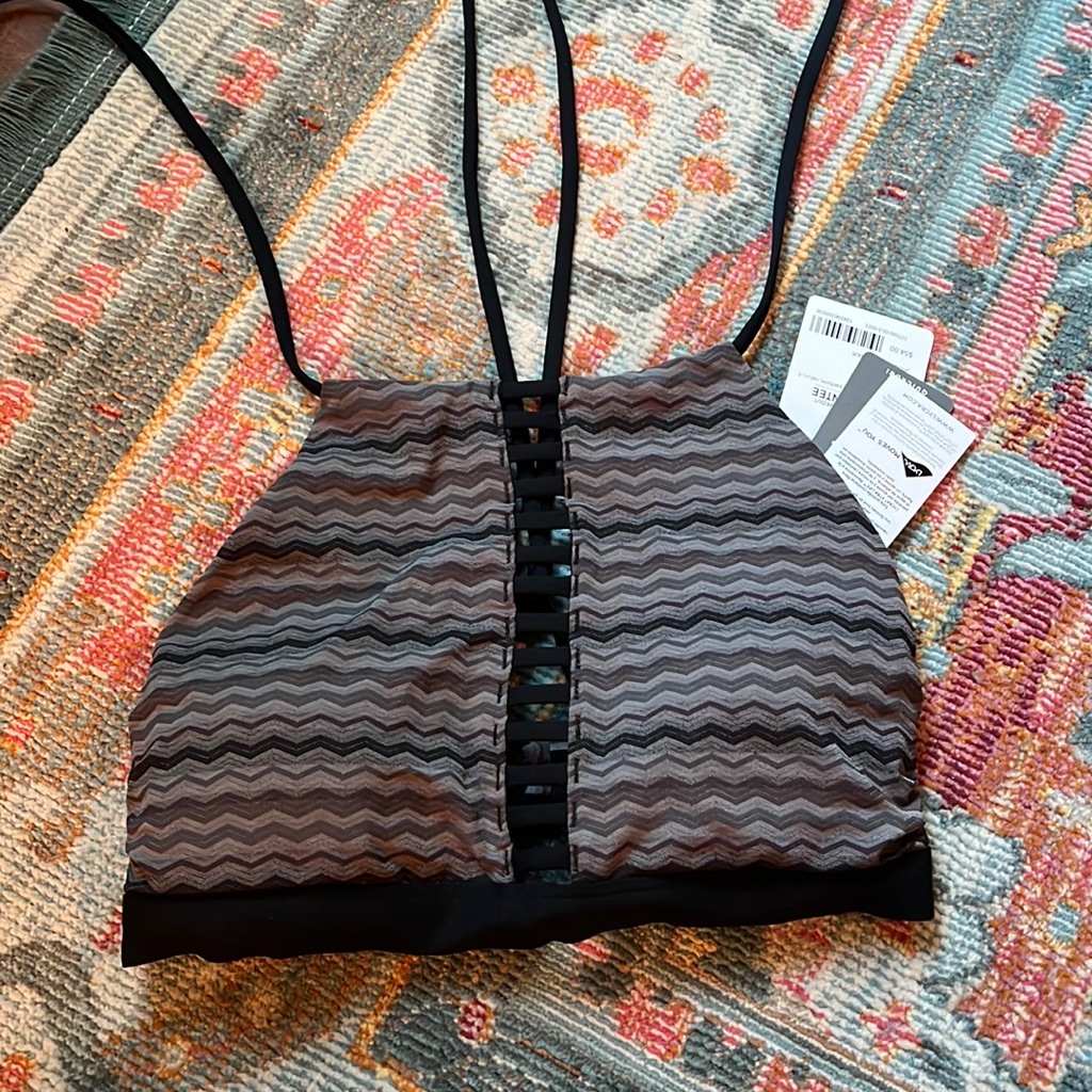 Athleta Halter Bikini. Size Medium. New With Tags.